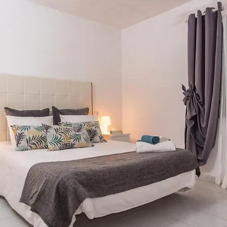 Διαμέρισμα Lets Holidays Puerta Del Sol Bungalow